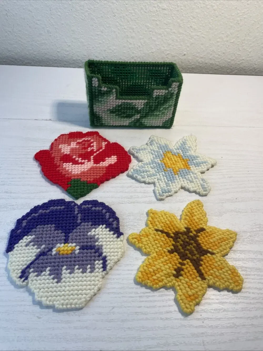 Handmade Vintage Plastic Canvas Flower Coasters Set 4 Holder Hand-Stitched Yarn